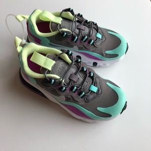 Nike Air Max 270 React kids size 11 T